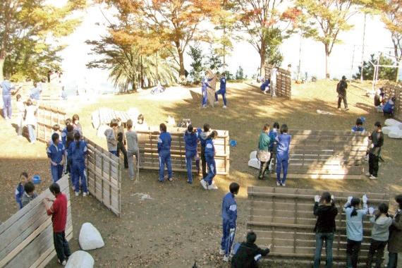 牛窓・前島　いかだ作り・いかだ乗り