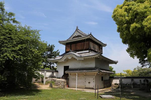 月見櫓（国指定重要文化財）
